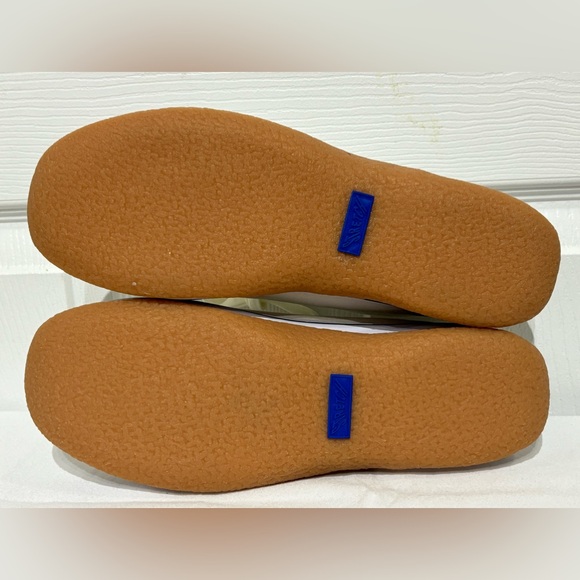 Like newKeds  Stretch White Canvas Sneakers with Blue Accents - Picture 7 of 10